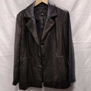 Avanti Women's Black Leather Jacket